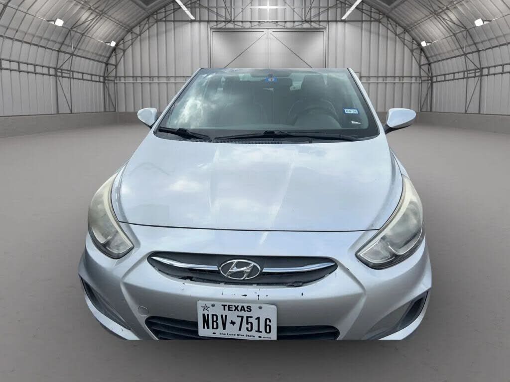 2016 HYUNDAI Accent
