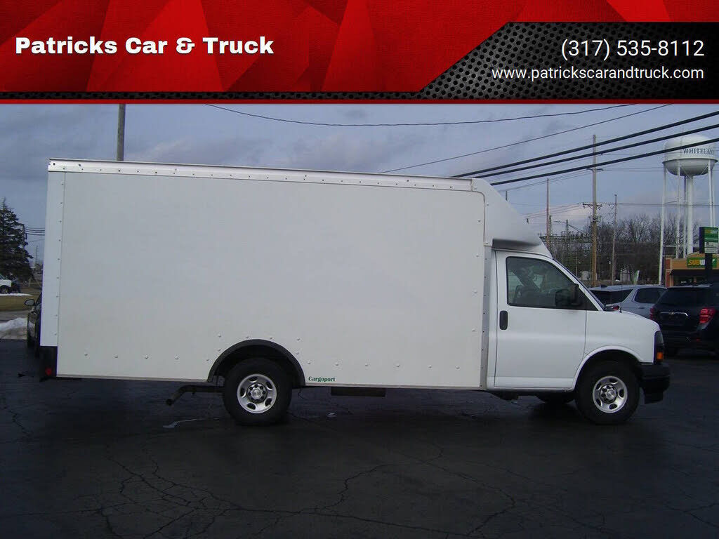 2021 CHEVROLET Express