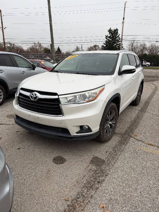 2016 TOYOTA Highlander