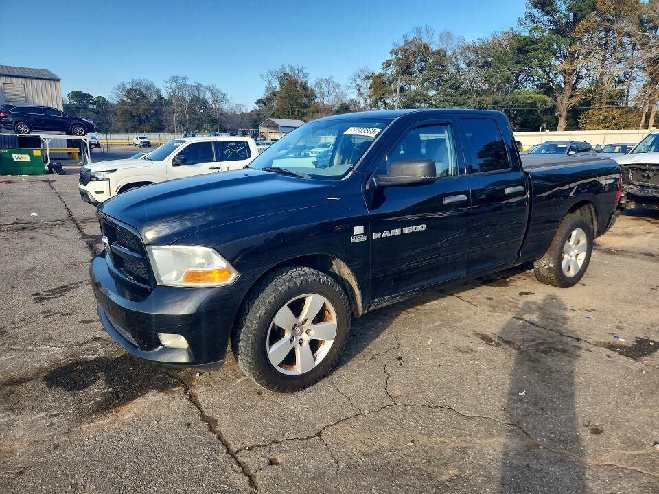 2012 DODGE Ram