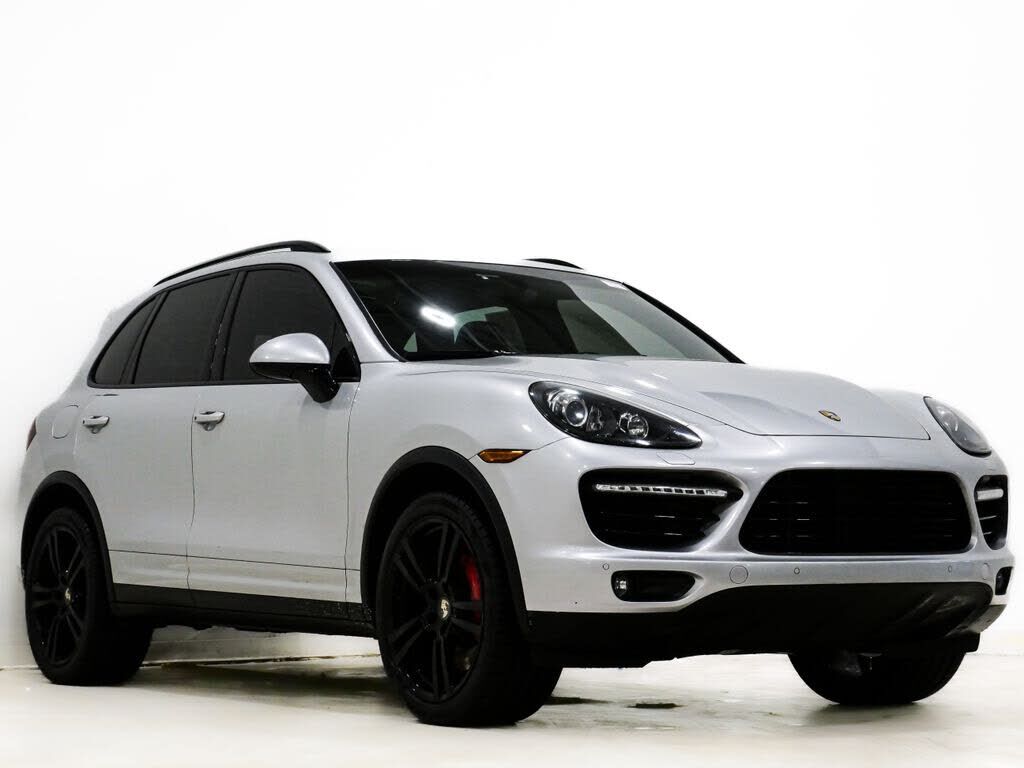 2014 PORSCHE Cayenne
