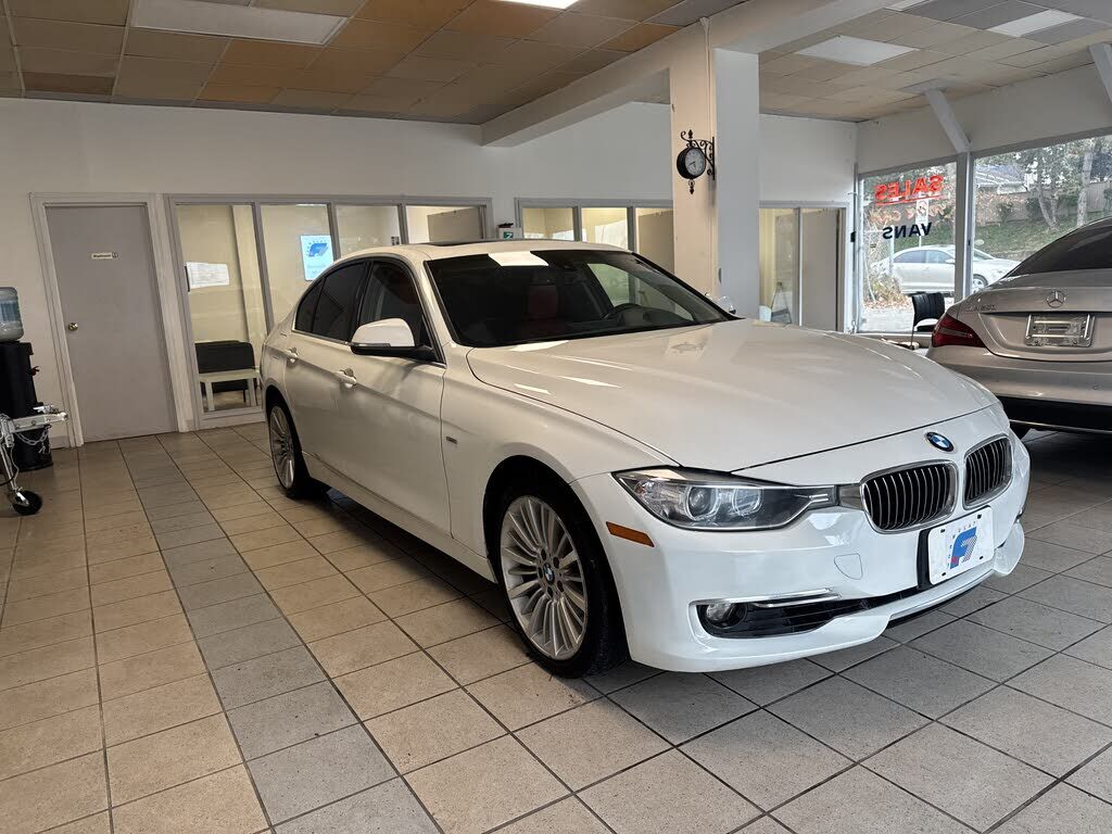 BMW 328i