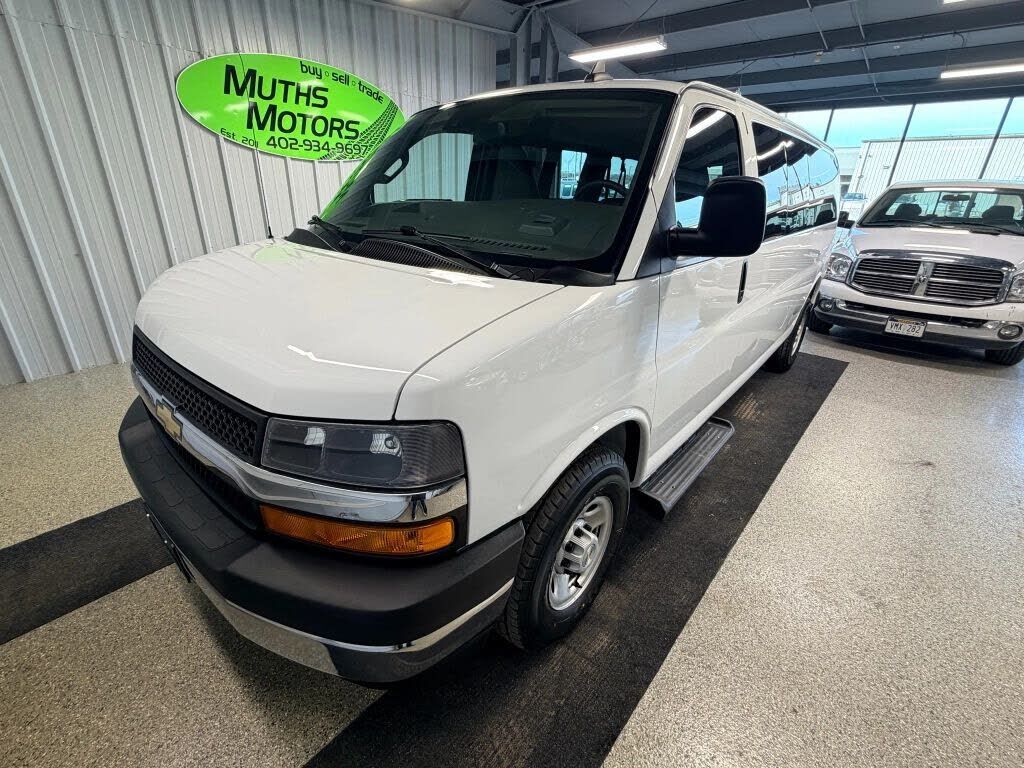 2023 CHEVROLET Express