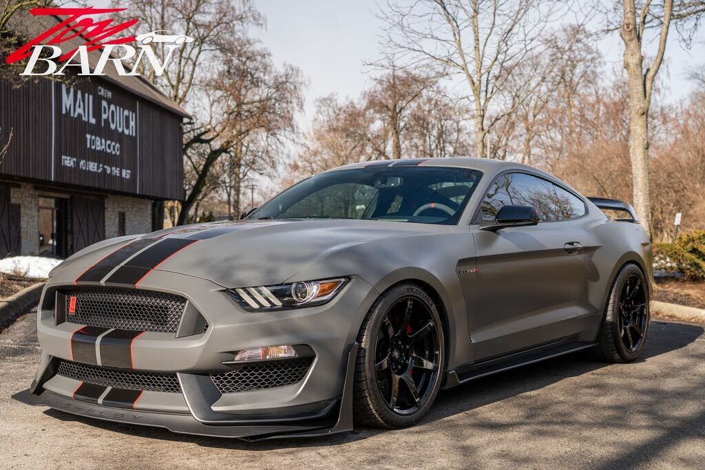 2018 FORD Mustang