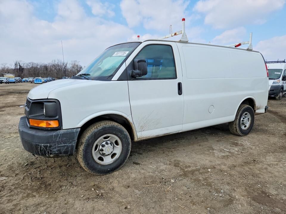 2013 CHEVROLET Express