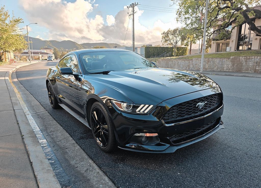 2016 FORD Mustang