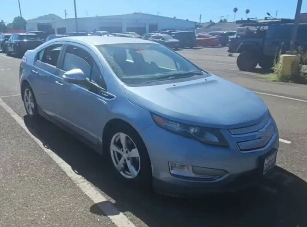 2013 CHEVROLET Volt