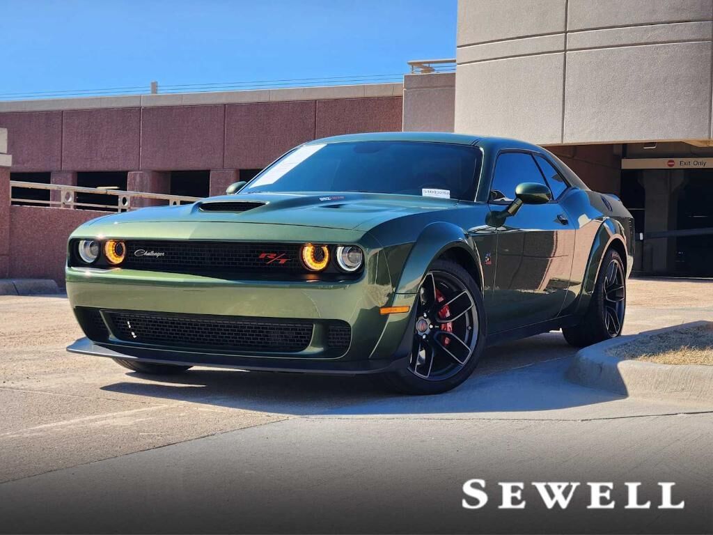 2022 DODGE Challenger