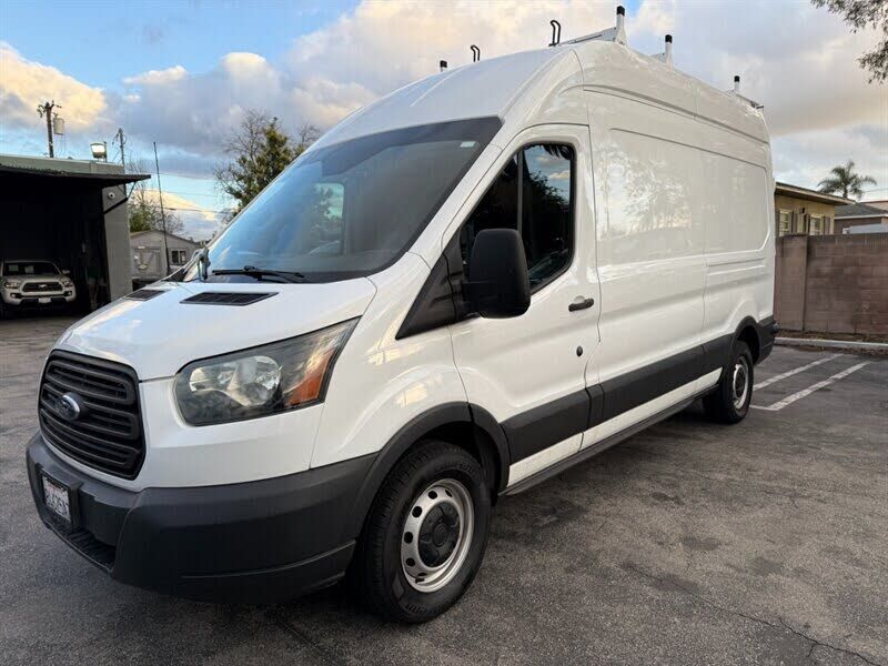 2015 FORD Transit