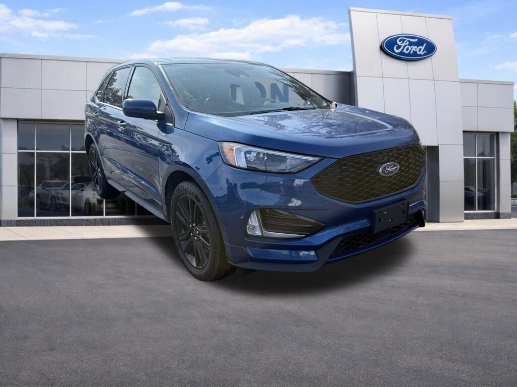2023 FORD Edge
