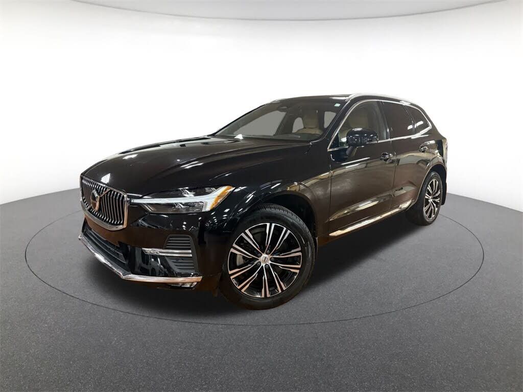 2022 VOLVO XC60