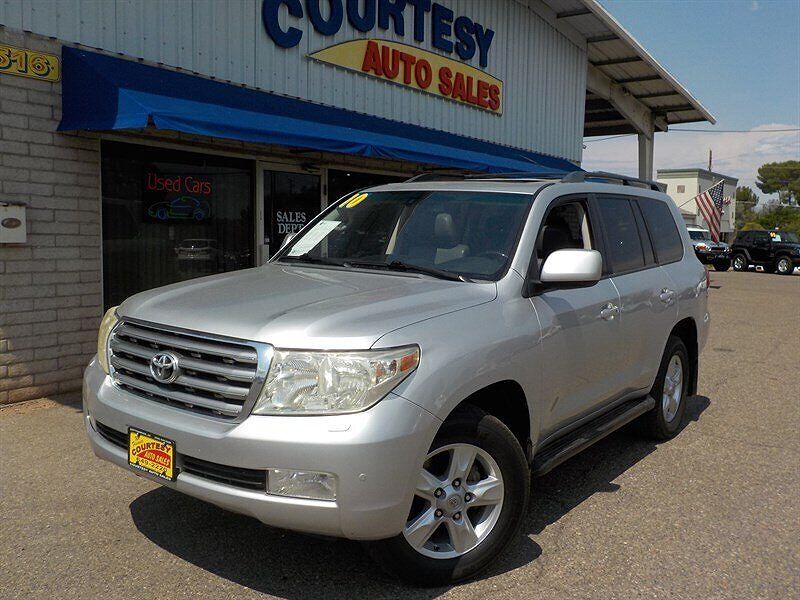 2010 TOYOTA Land Cruiser