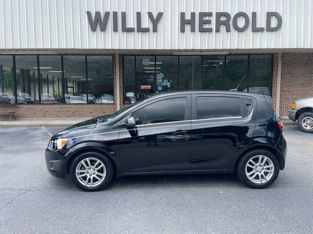 2012 CHEVROLET Sonic