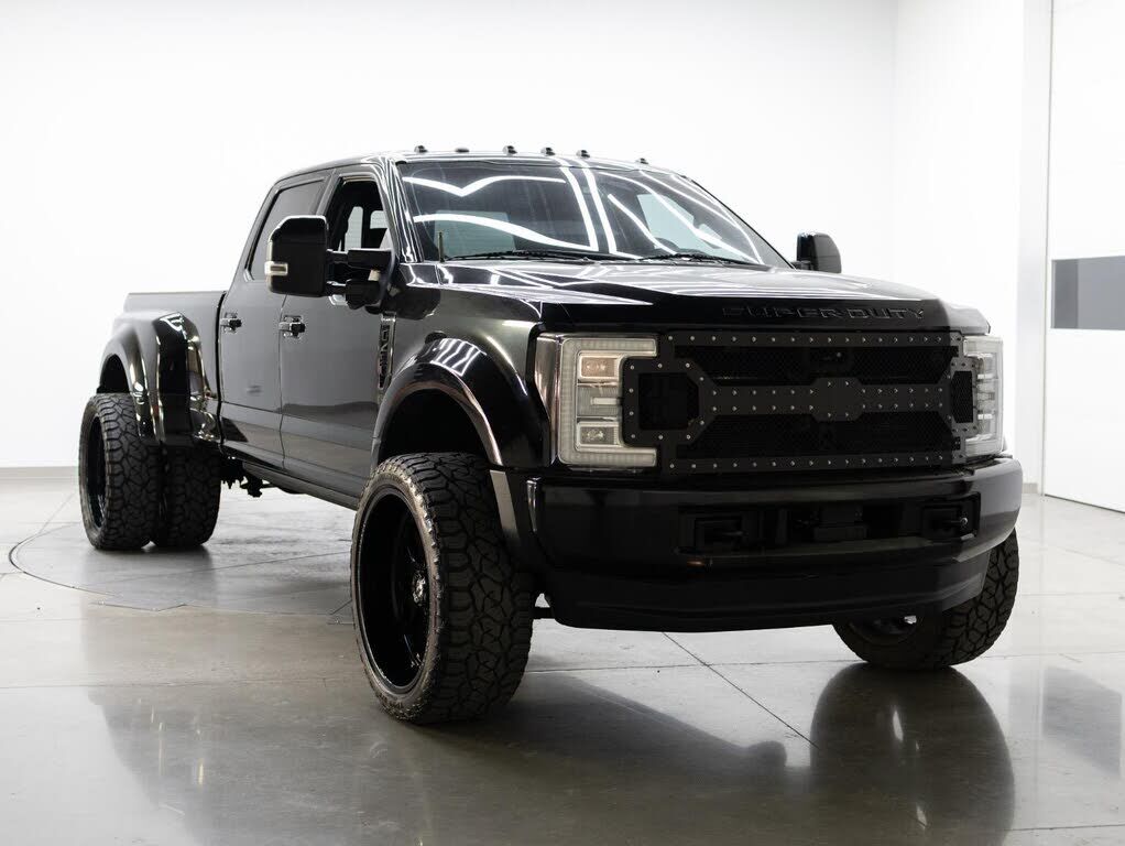 2017 FORD F-450