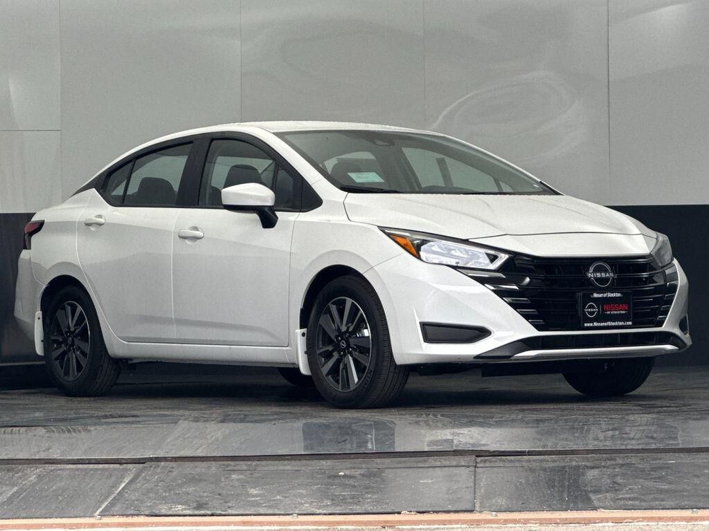 2025 NISSAN Versa