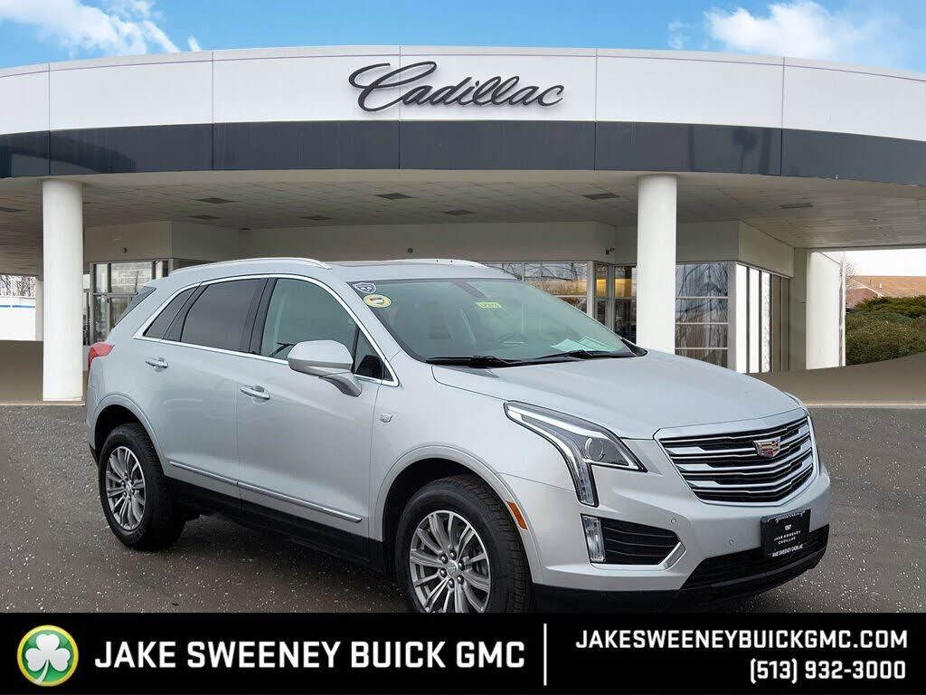2017 CADILLAC XT5