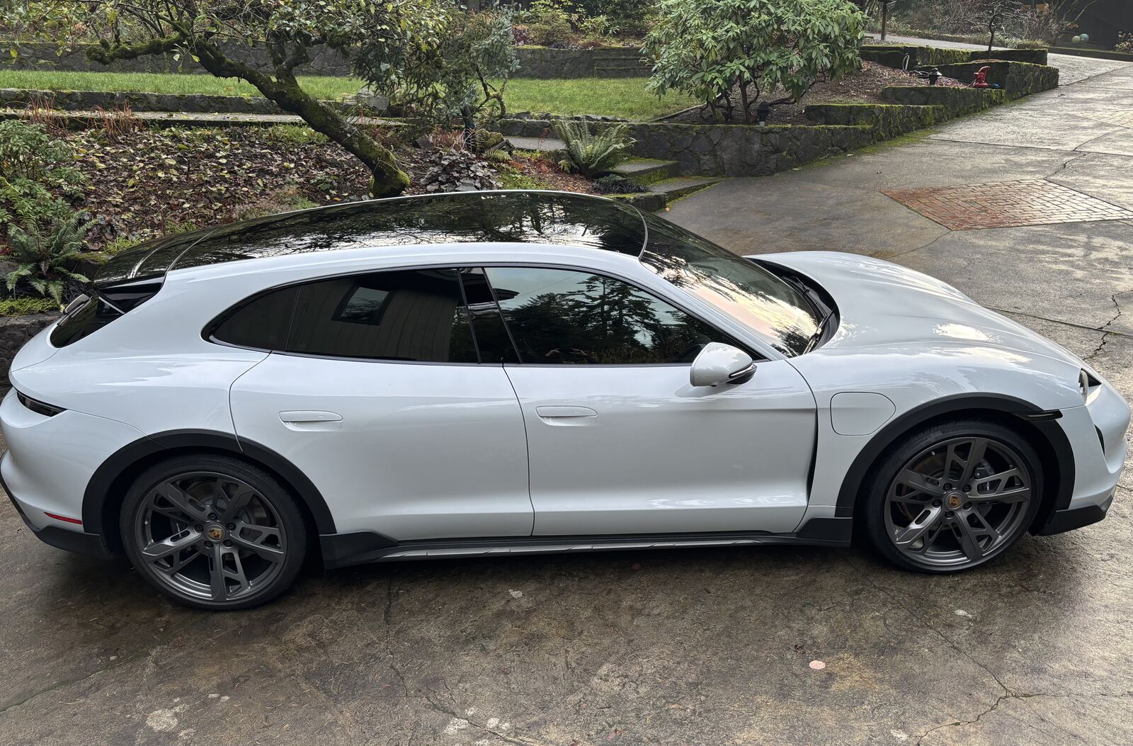 2022 PORSCHE Taycan