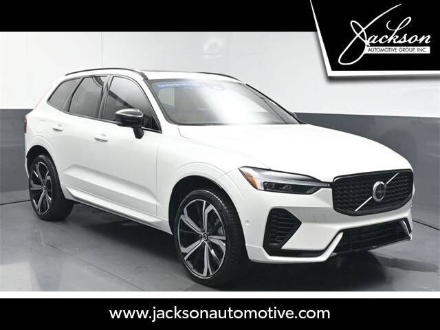 2025 VOLVO XC60