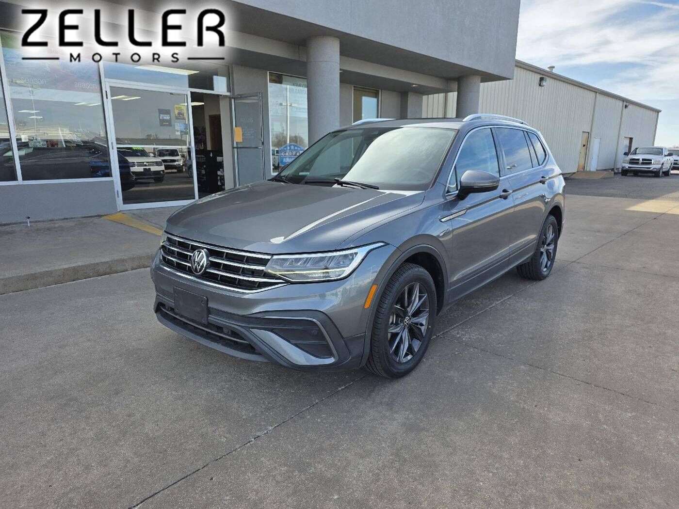 2023 VOLKSWAGEN Tiguan