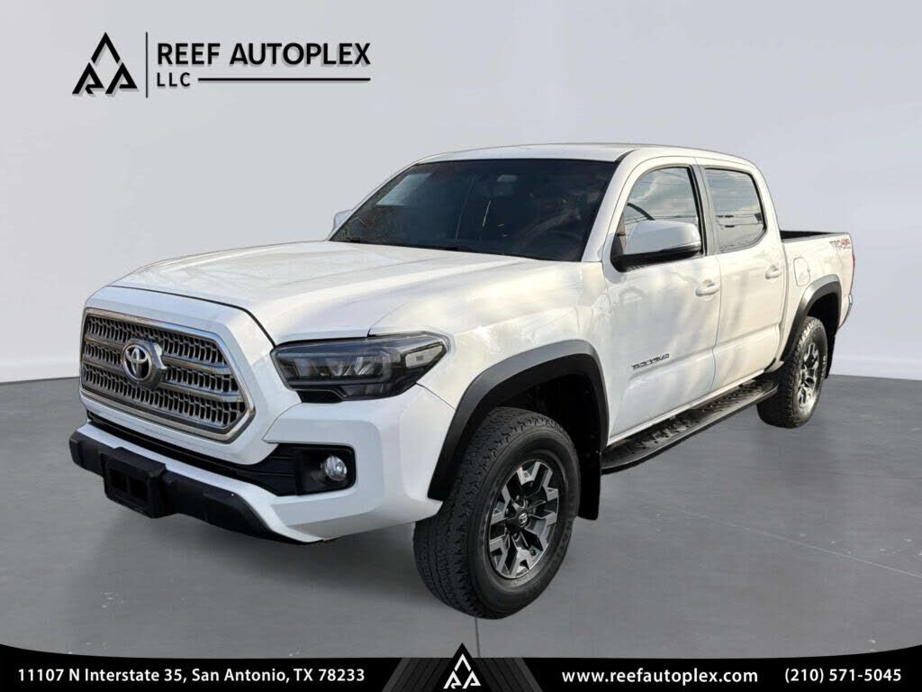 2017 TOYOTA Tacoma