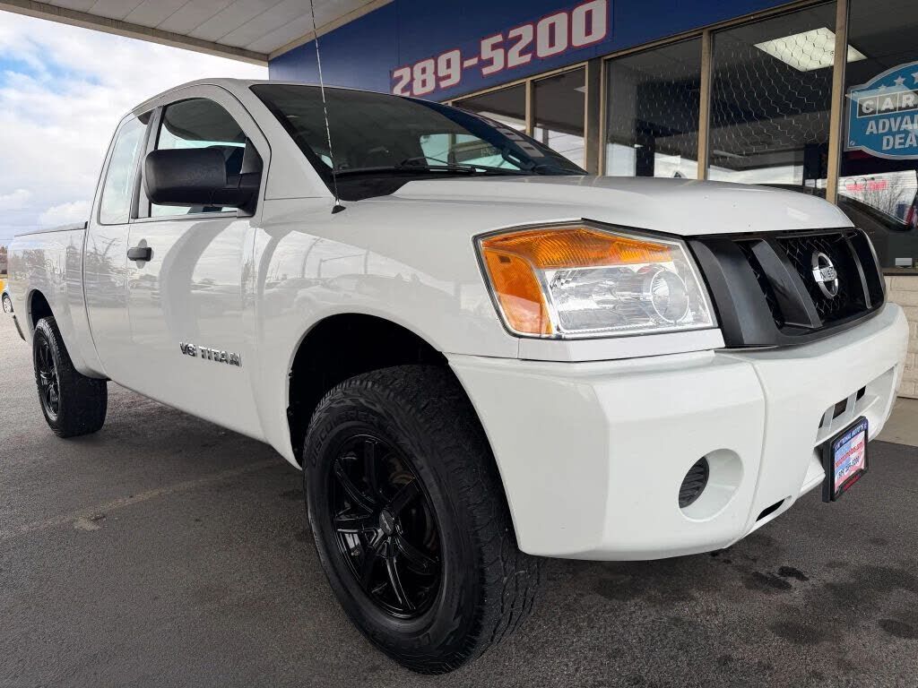 2012 NISSAN Titan