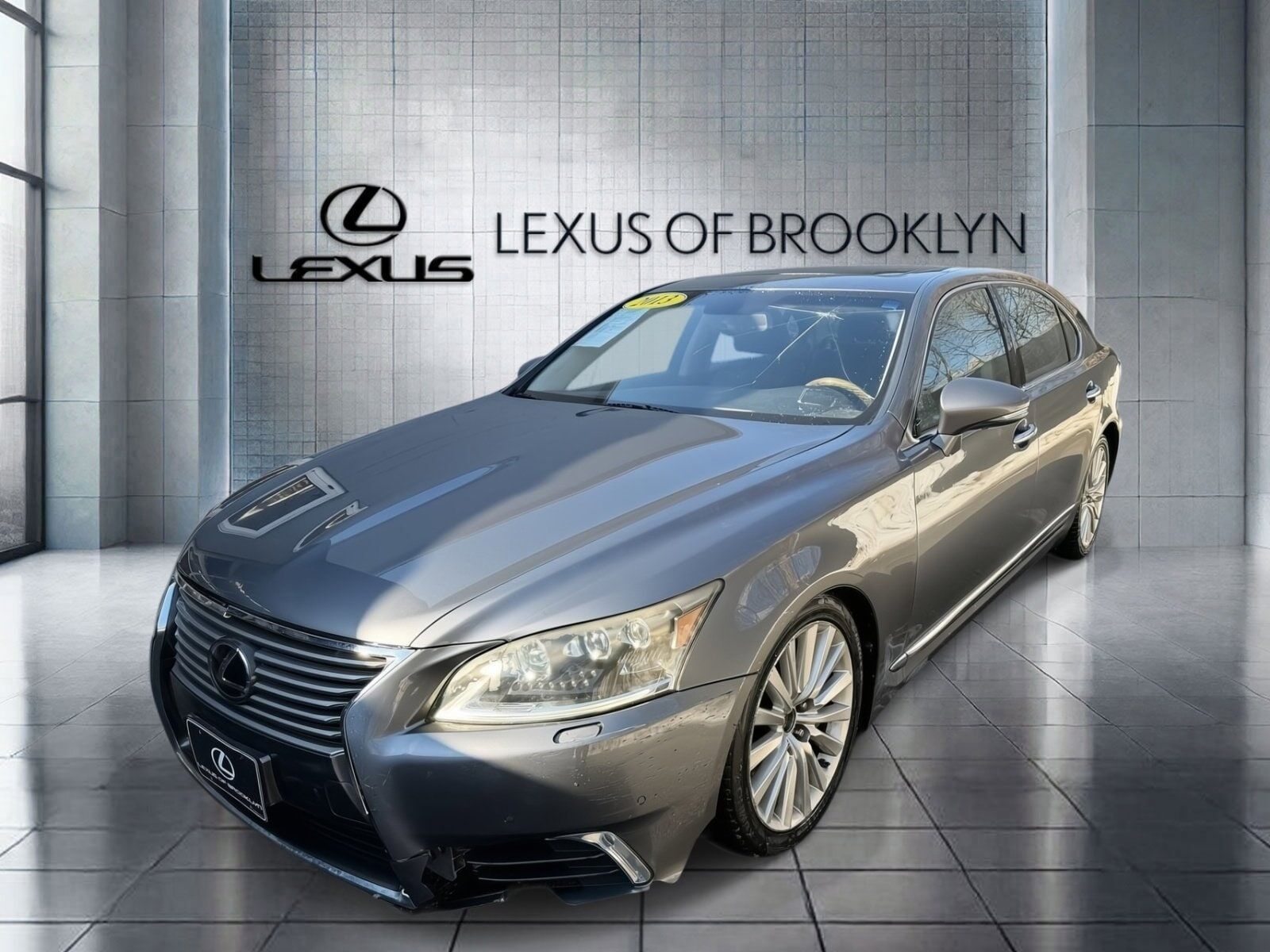 2013 LEXUS LS