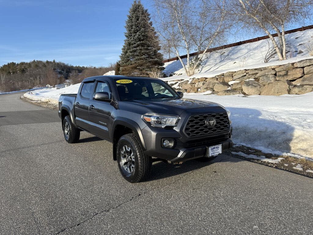 2020 TOYOTA Tacoma