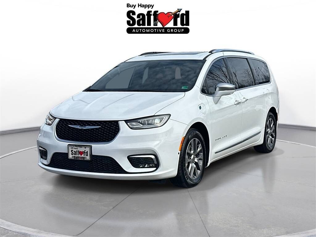 2023 CHRYSLER Pacifica