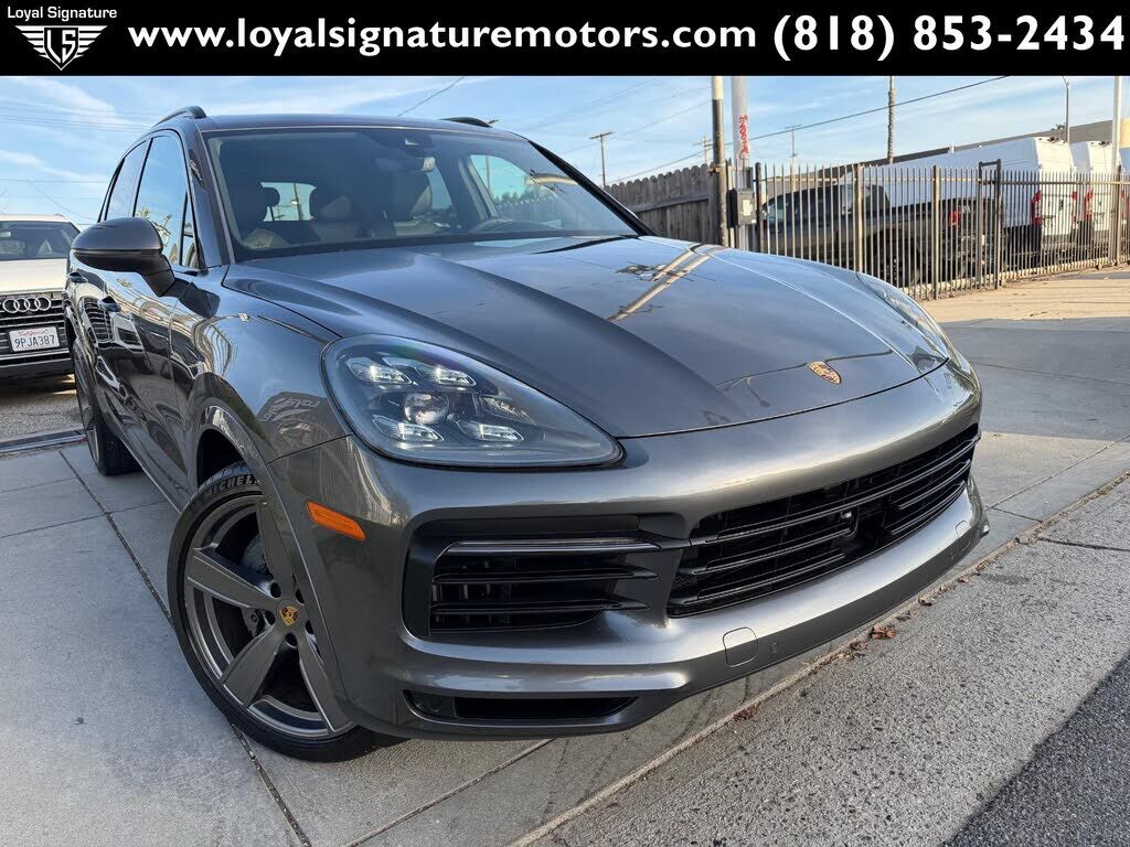 2019 PORSCHE Cayenne