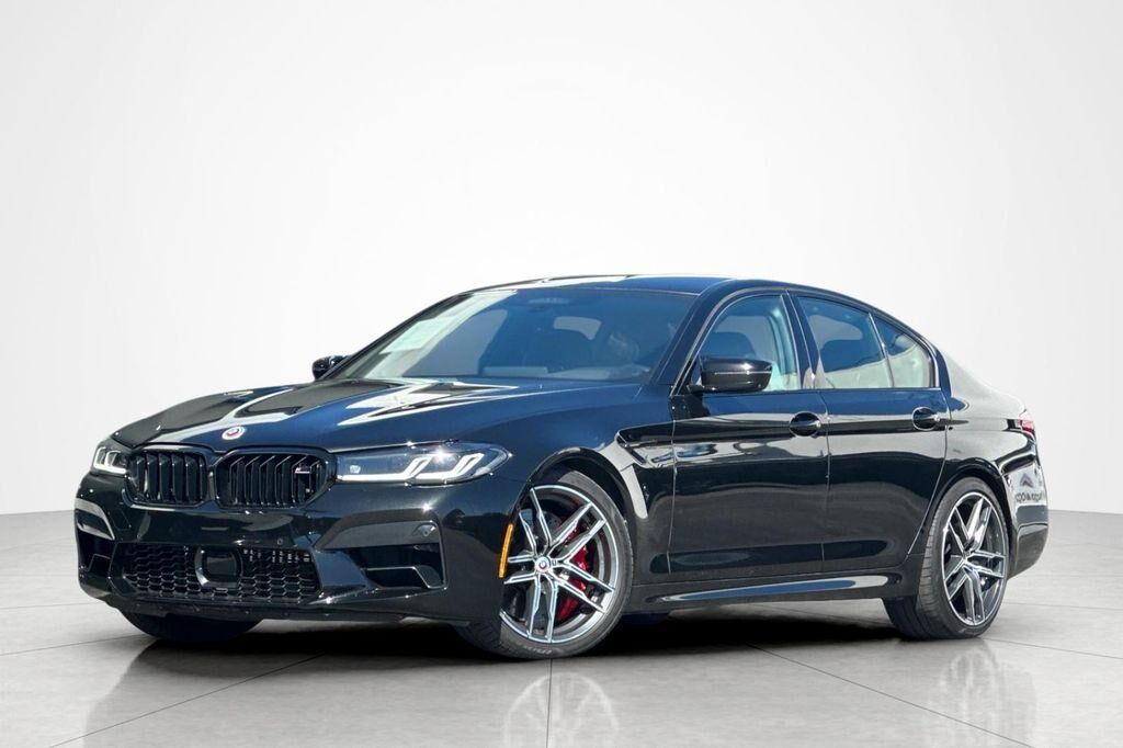 2023 BMW M5