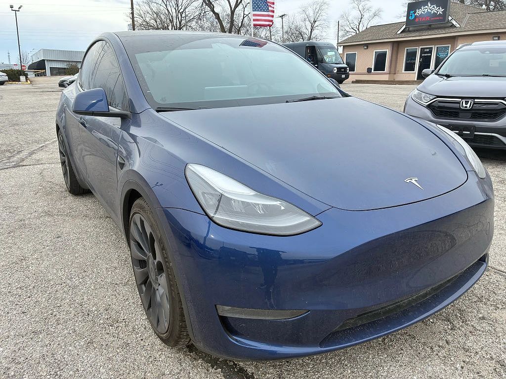 2023 TESLA Model Y