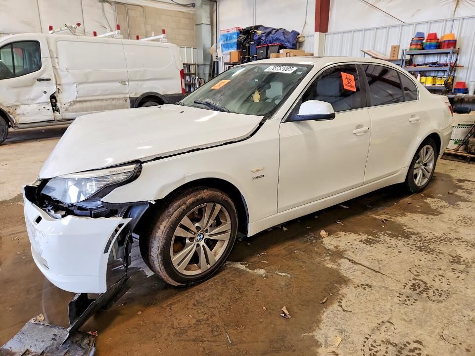 BMW 528i
