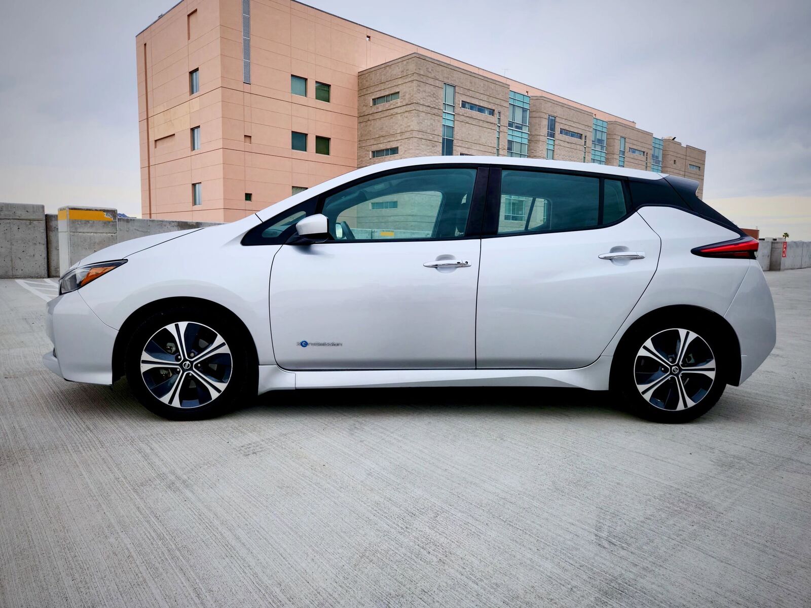 2018 NISSAN Leaf