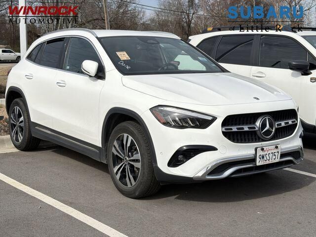 2025 MERCEDES-BENZ GLA-Class