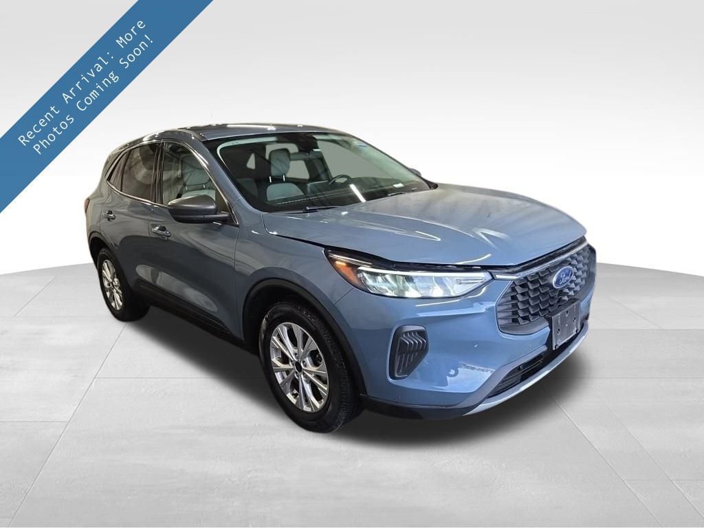 2023 FORD Escape