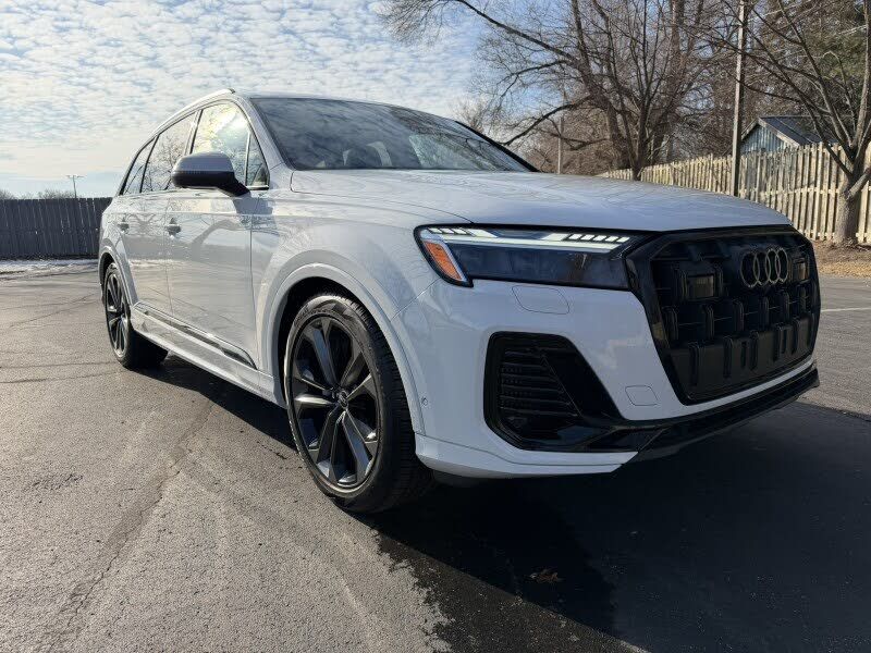 2025 AUDI Q7
