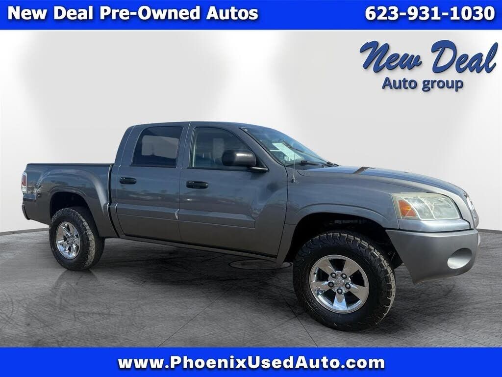 2006 MITSUBISHI Raider