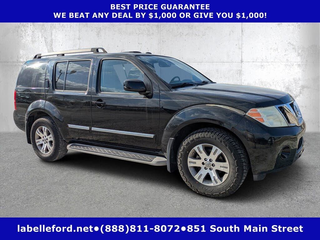 2011 NISSAN Pathfinder