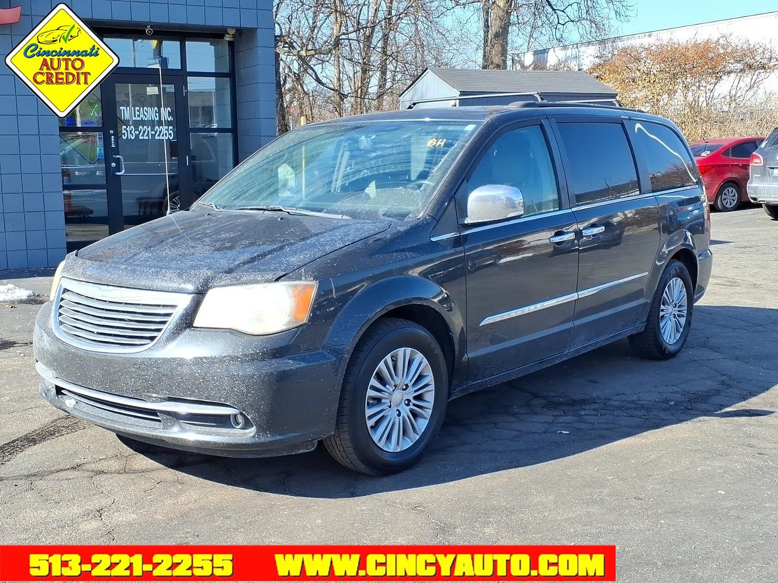 2013 CHRYSLER Town and Country