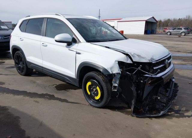 2024 VOLKSWAGEN Taos 4Motion