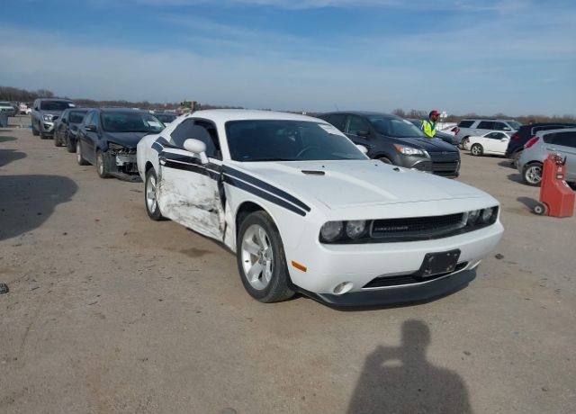 2013 DODGE Challenger