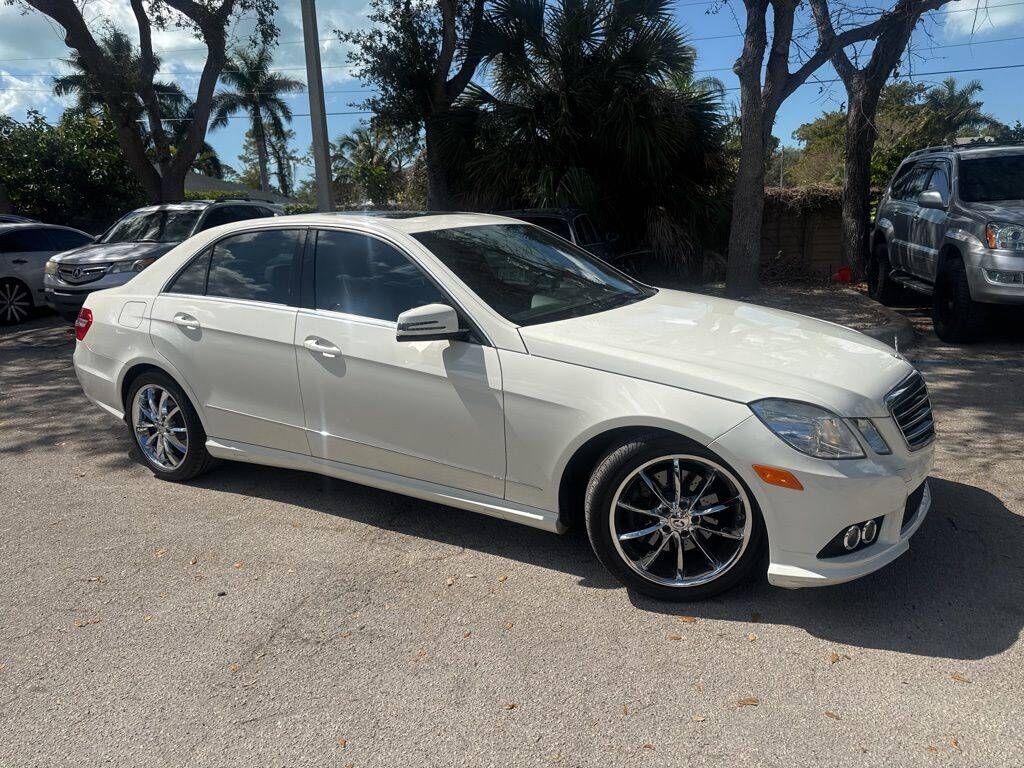 2010 MERCEDES-BENZ E-Class
