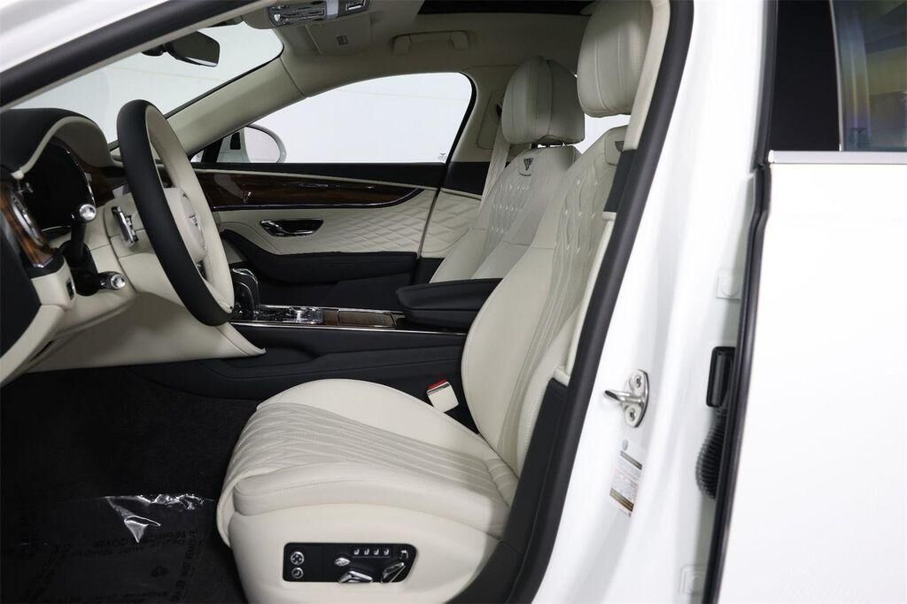 2026 BENTLEY Flying Spur