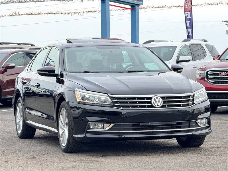 2018 VOLKSWAGEN Passat