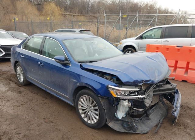 2017 VOLKSWAGEN Passat