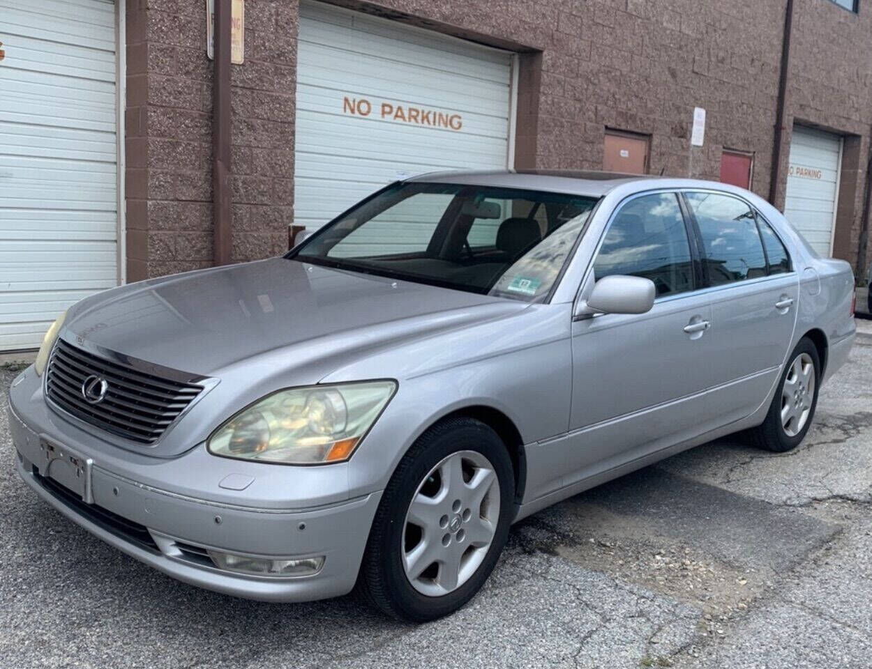 2004 LEXUS LS