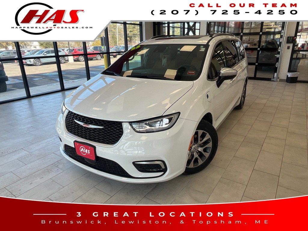 2023 CHRYSLER Pacifica