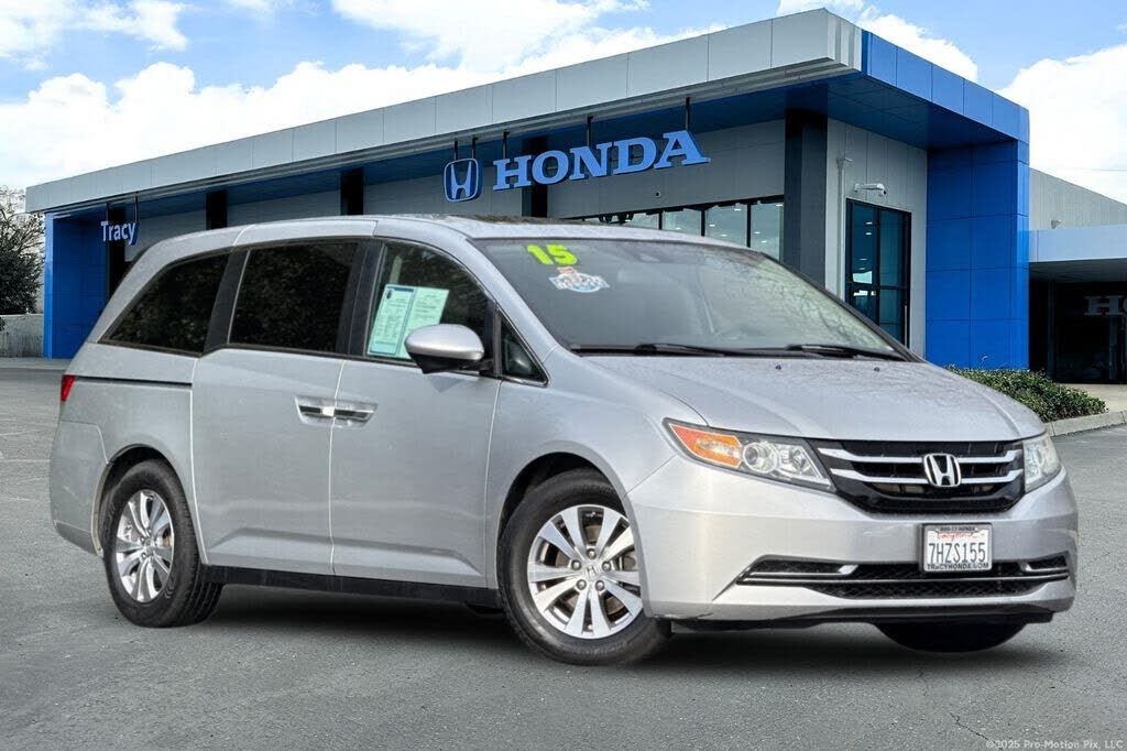 2015 HONDA Odyssey