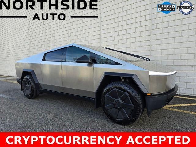 2025 TESLA Cybertruck