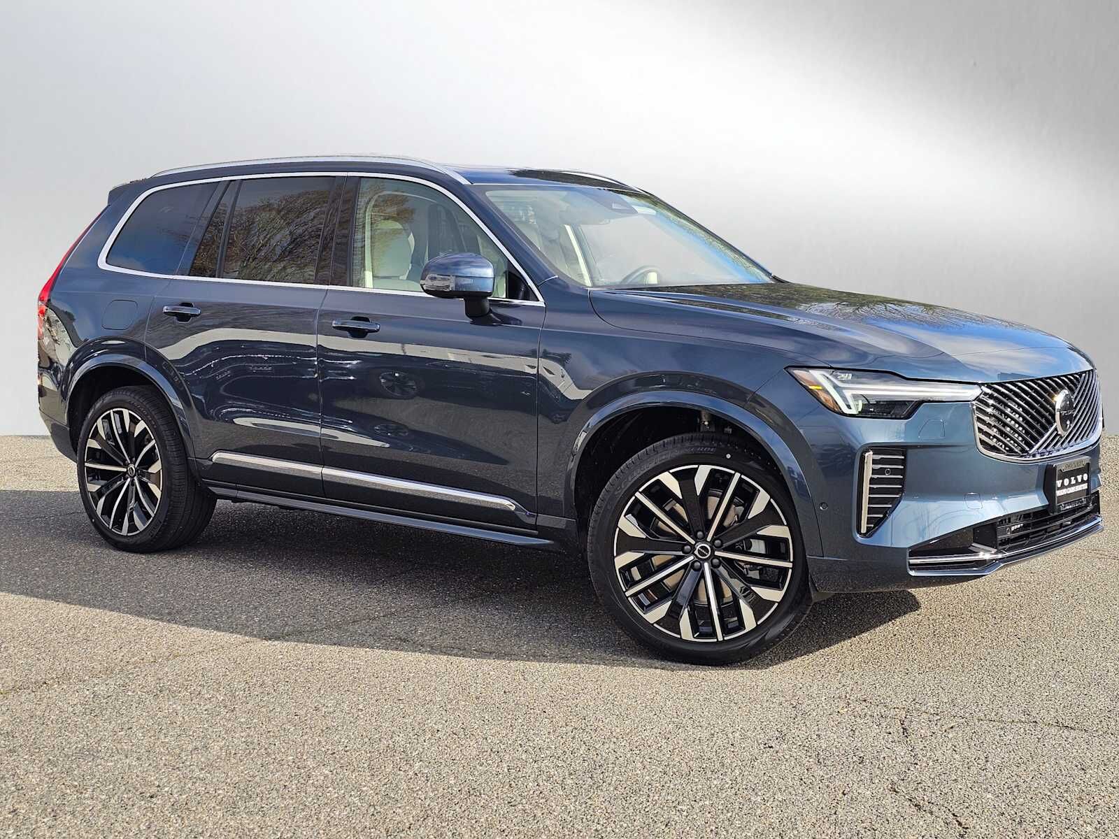 2026 VOLVO XC90